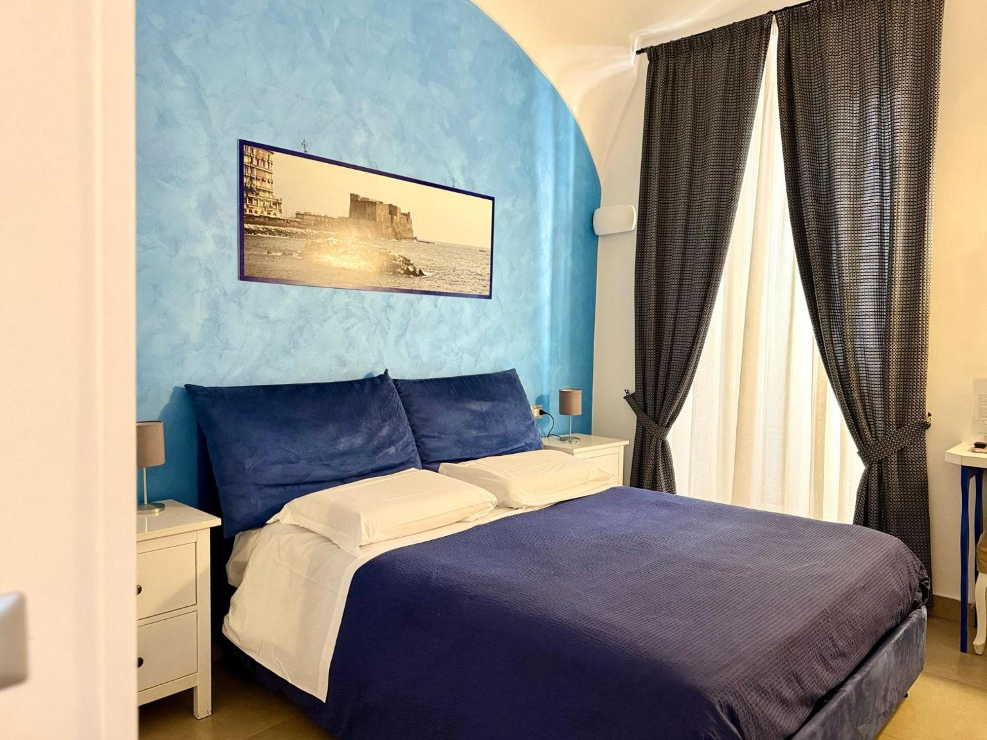 Chiaia Suites Неаполь Экстерьер фото